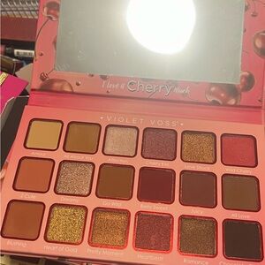 Violet Voss Gold and Brown Eyeshadow Palette with Metallic Shimmers